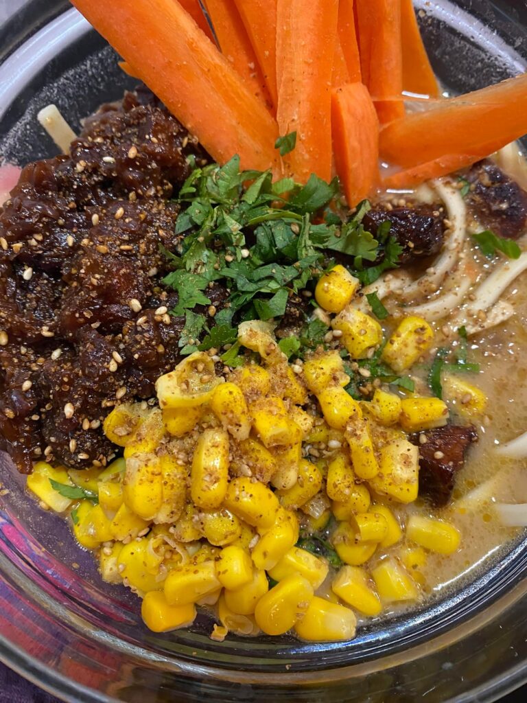 Creamy peanut butter and miso ramens with fried gojuchang tofu ~~~ inspired by @possomfodder ! Additional picture of the broth 🤤