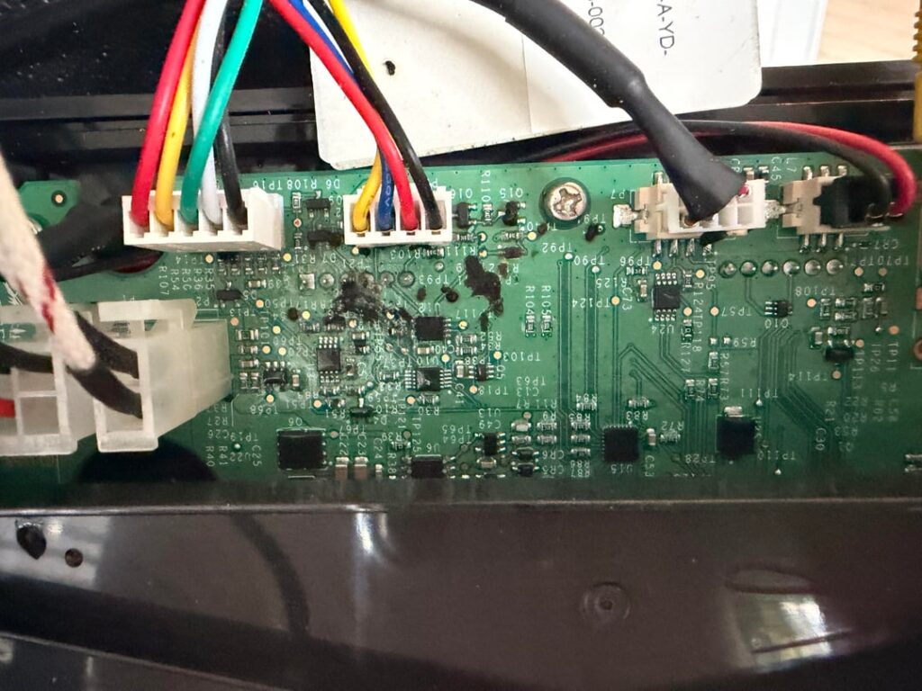 Traeger Pro 575 - soot on pcb?