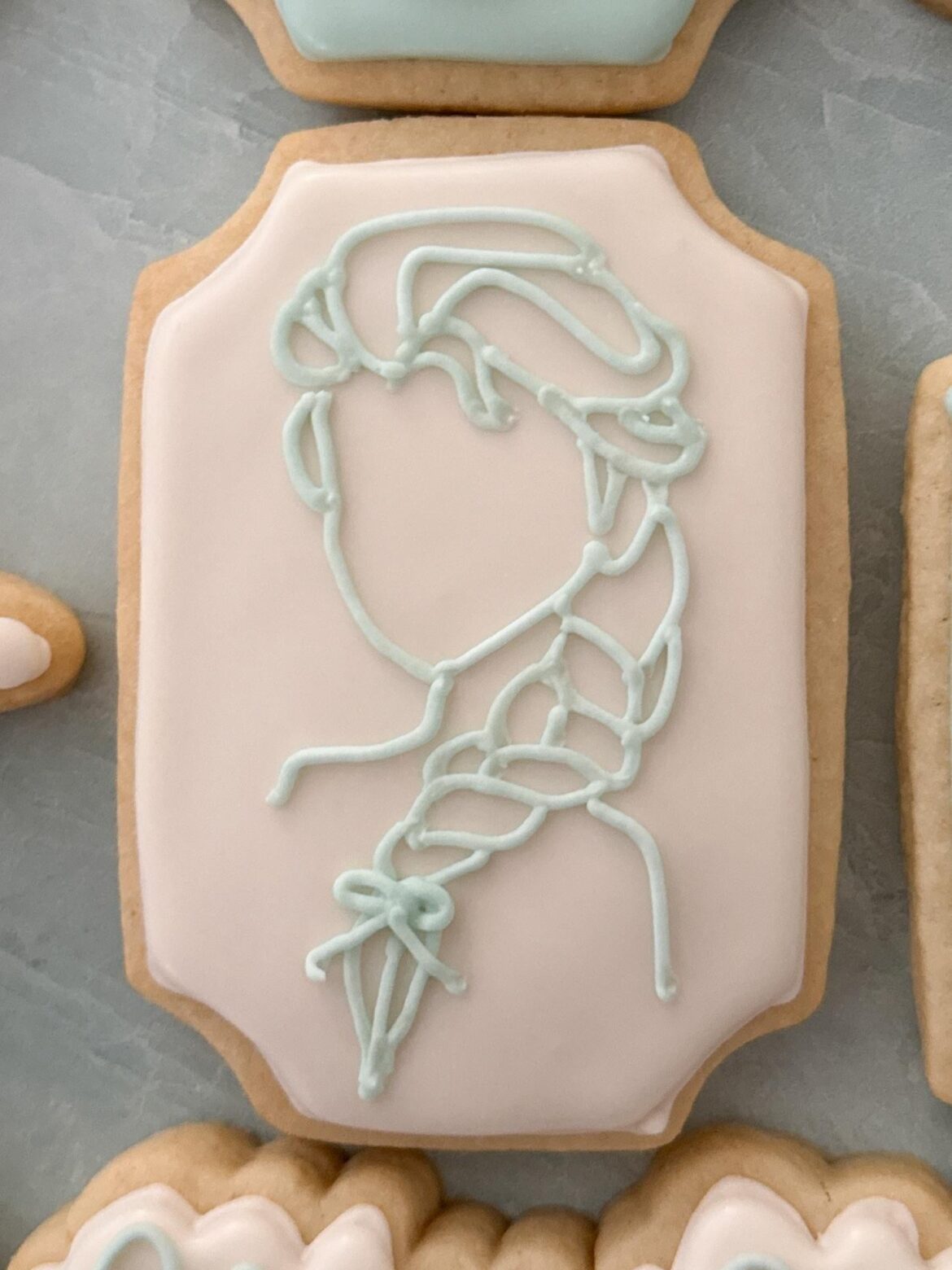 Ok cookie friends- I’m doing a Disney themed farmers market in April. Where do I find packaging? My usual go tos are holiday themed for the most part.