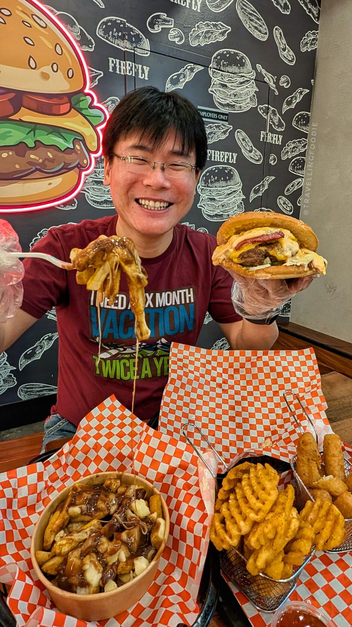 Lifting Burger and Poutine is my kind of exercise 🏋️‍♂️