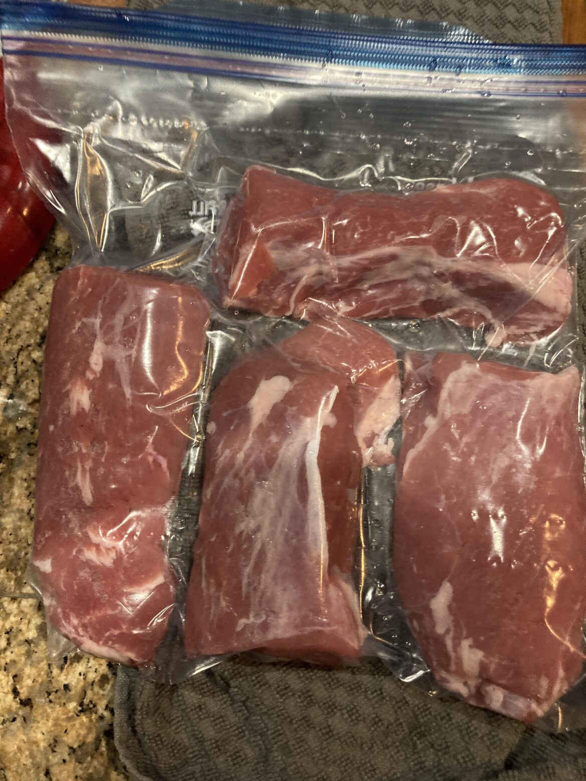 Is it ok to put multiple pieces of meat in a bag like this?