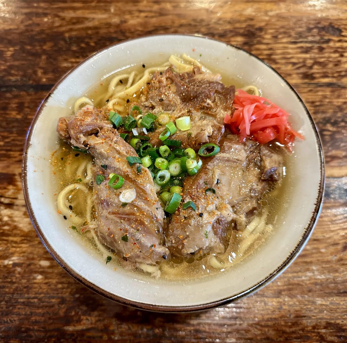 Salt air, slow pork, honest noodles. [Okinawa Soba]