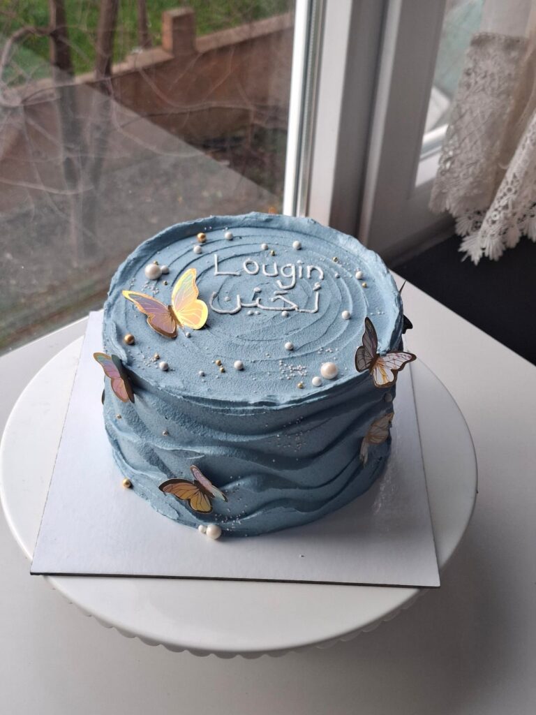 Writing on Cakes!!! Writing on Cakes!!!