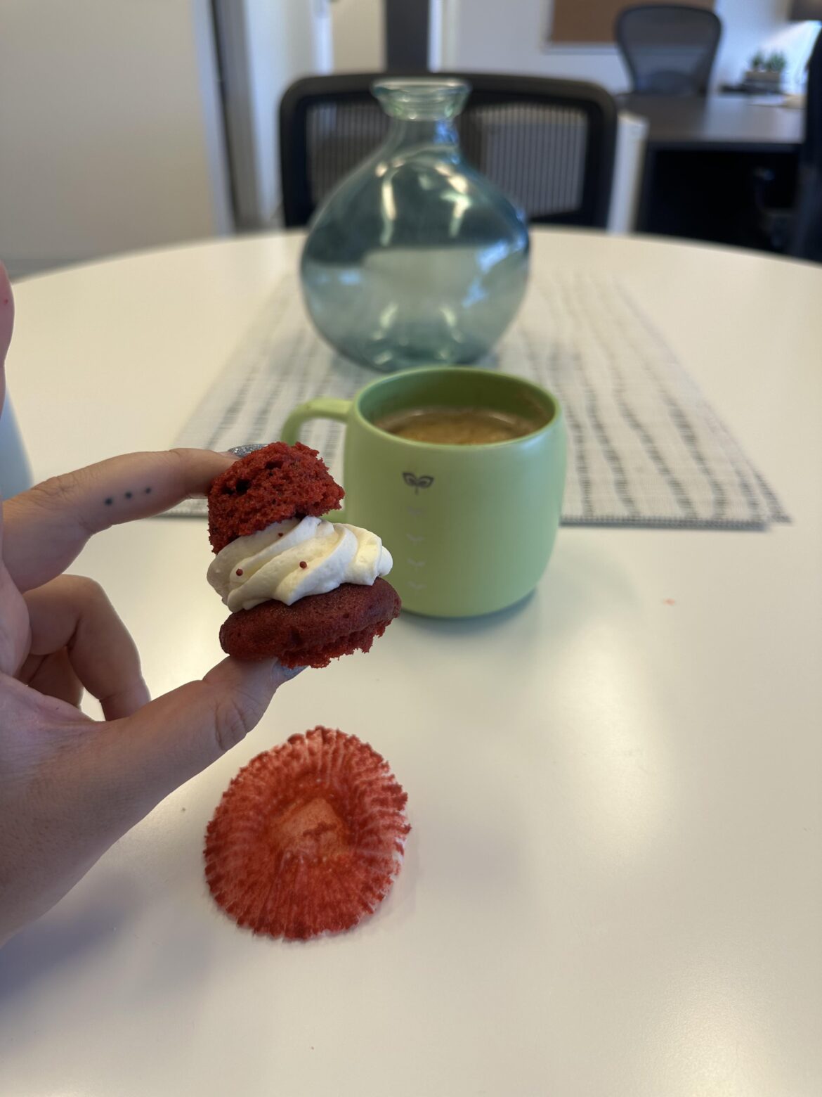 My coworkers taught me how to eat a cupcake this way
