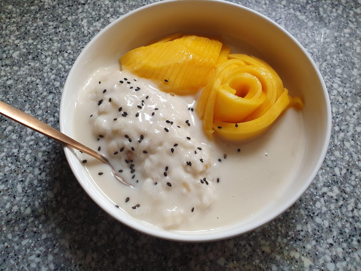 Mango sticky rice