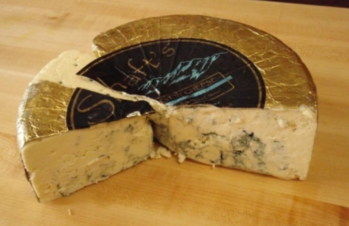 Day 1968 of posting images of cheese until I run out of cheese types: Shaft’s Gold Mine Blue