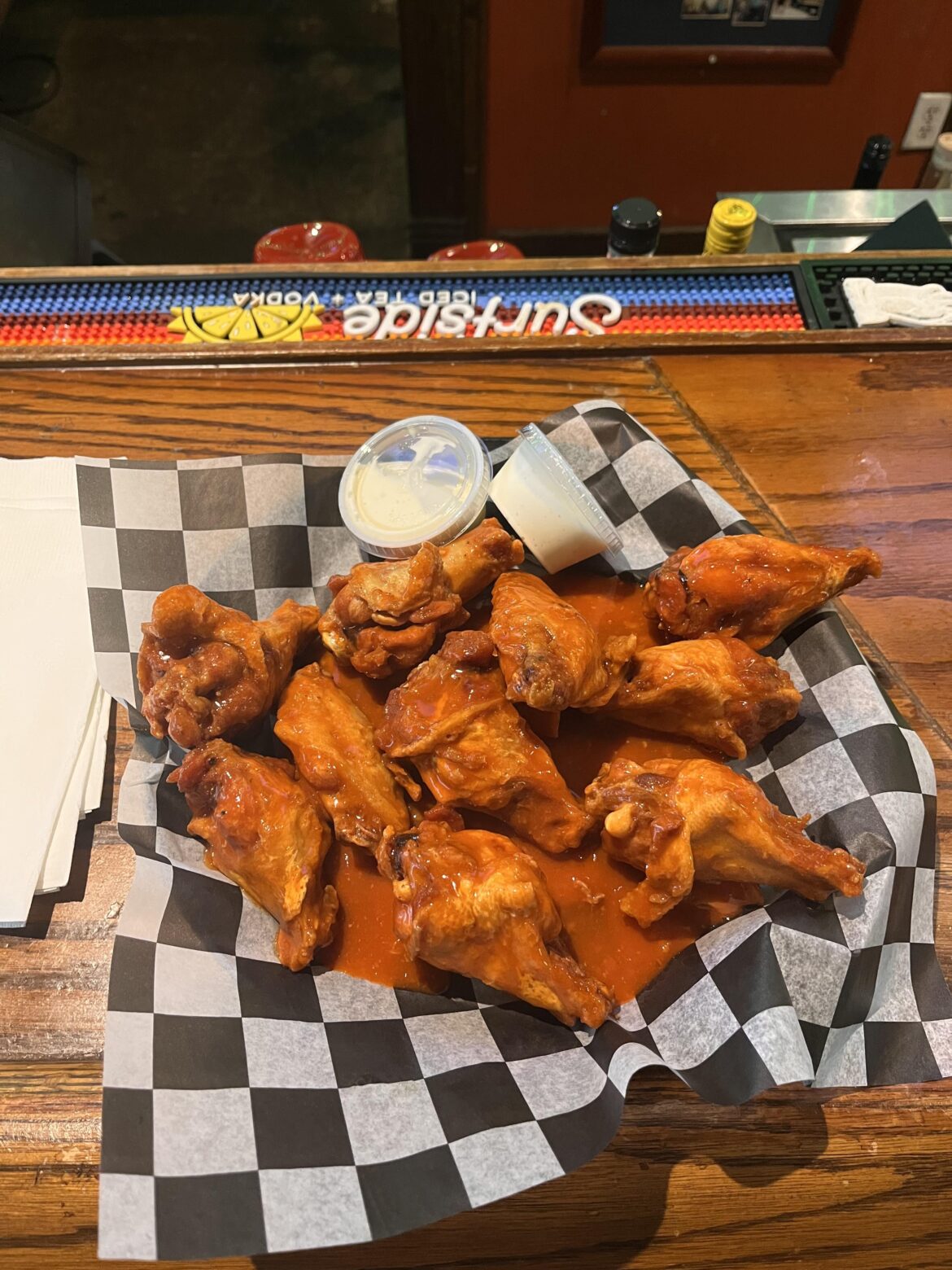 Flanagan’s Ale House, Louisville, Ky. Well-done Buffalo.