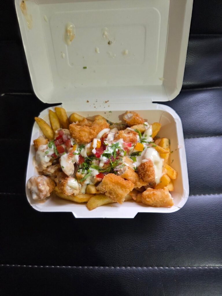 Calories in this chicken loaded fries please?