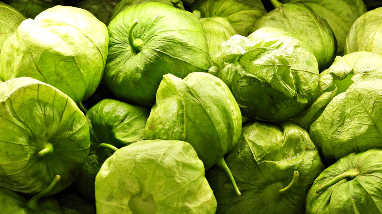 Pile of tomatillos