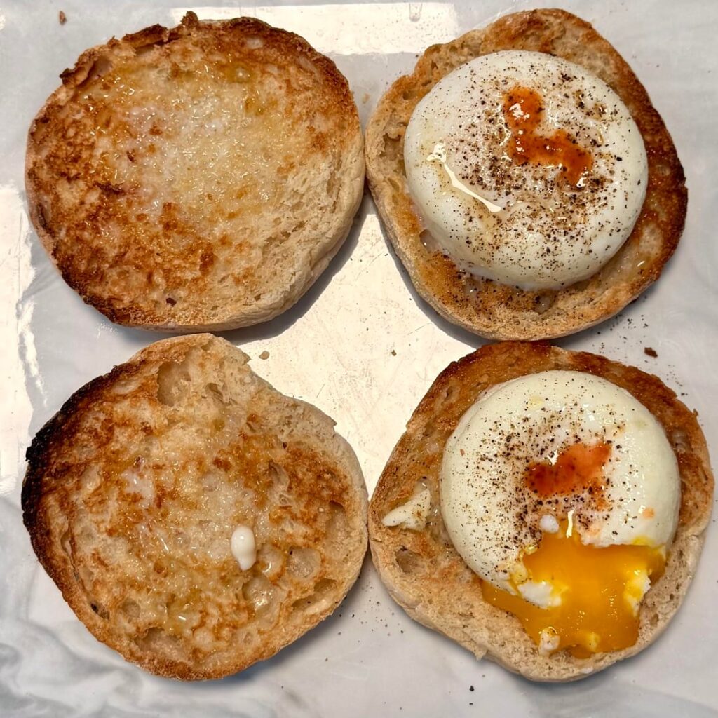 Poached Eggs in English Muffins