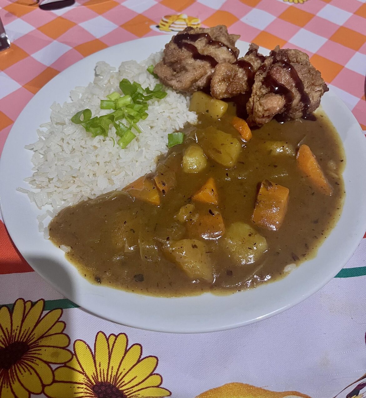 I made Japanese curry with homemade karaage, looks good?
