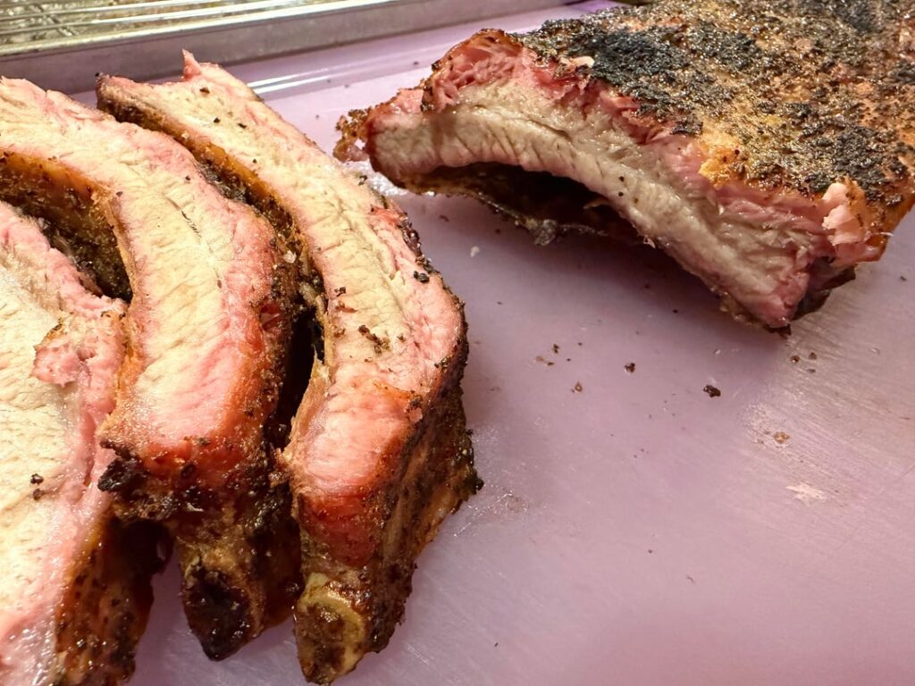 Smoked pork ribs with dry rub