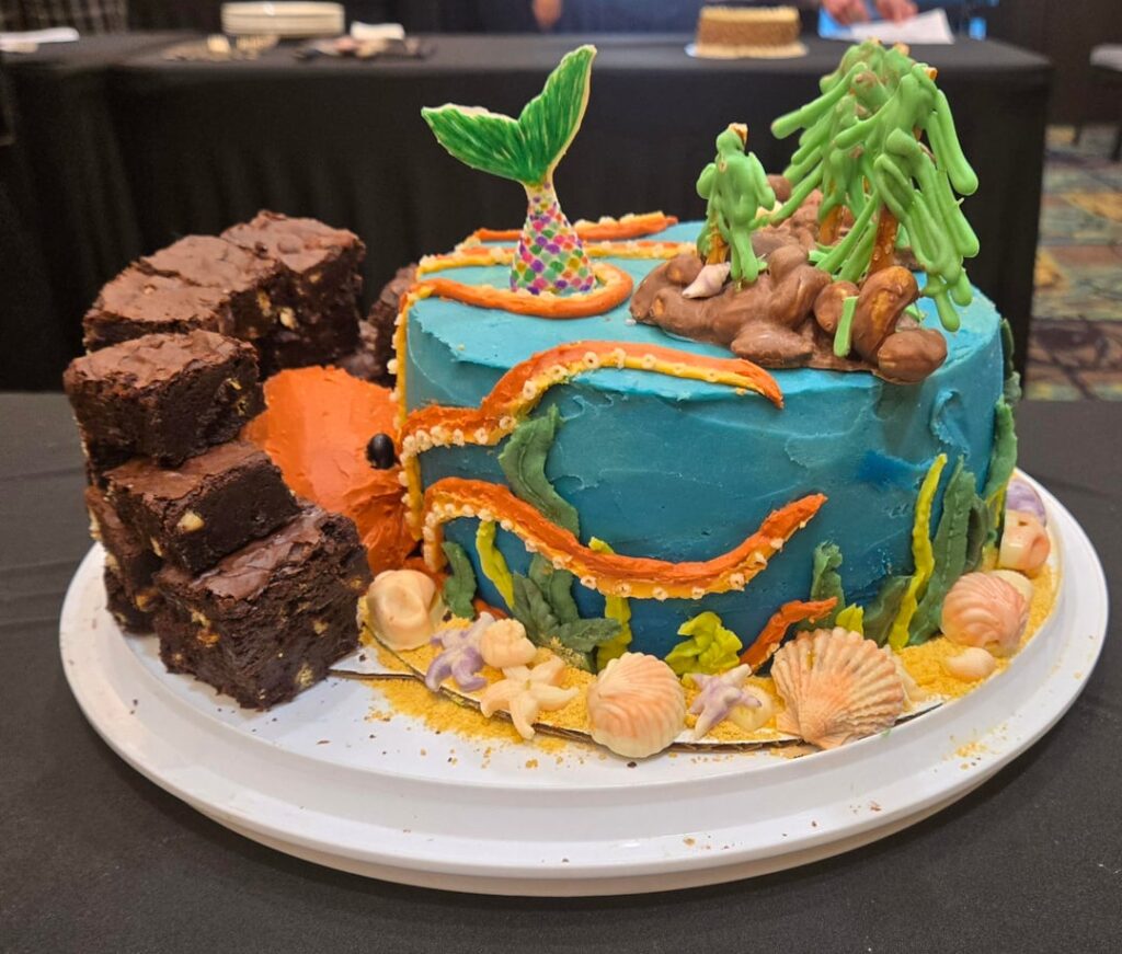 Fun li'l octo den cake