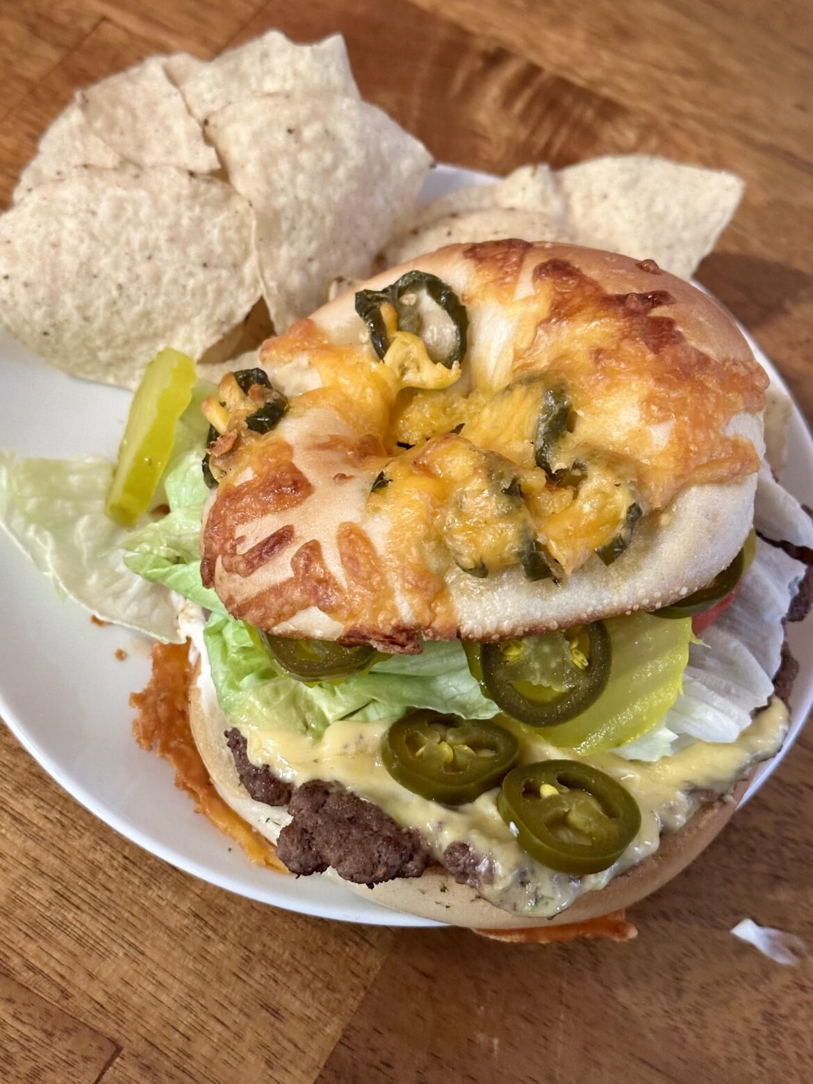 Toasted Cheddar Jalapeño Bagel Cheeseburger