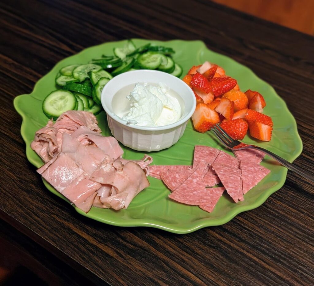 Lunch for 245 calories, 27g protein