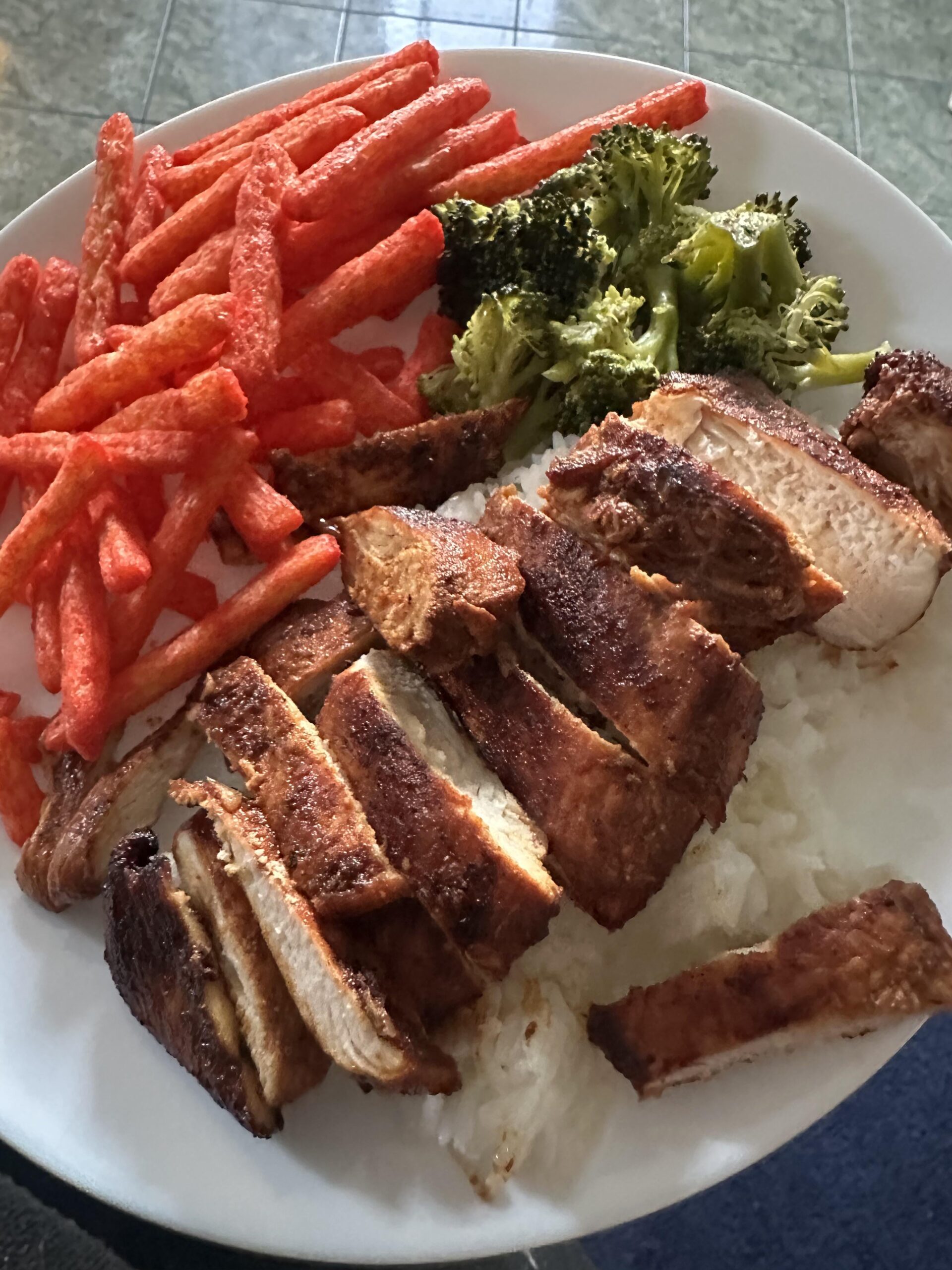blackened chicken w/ plain white rice and broccoli + hot fries - Dining ...