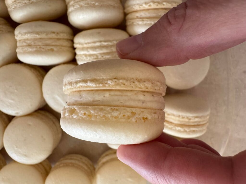 Chai macarons
