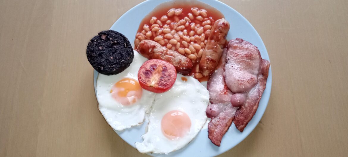 Fry up for "tea" on a cold night in Amsterdam