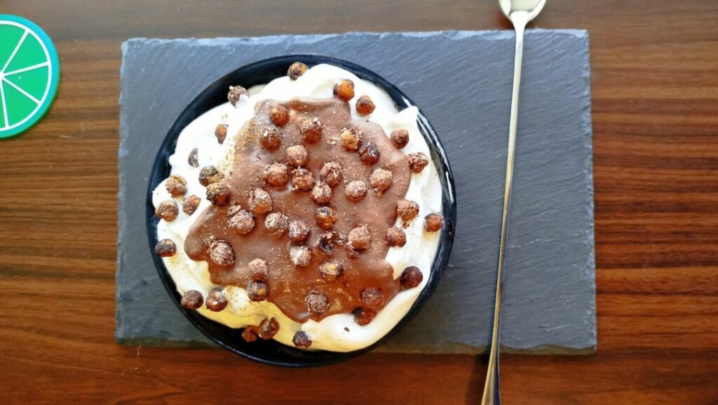 Chickpea Ice Cream! (150 kcal for entire thing in picture or 43 kcal for just the ice cream part)