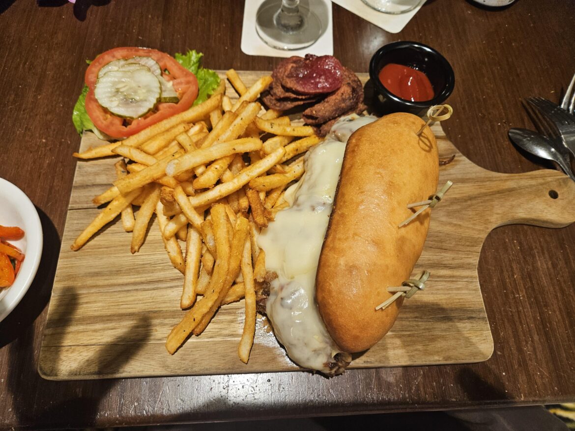 Hawaiian pork sandwich