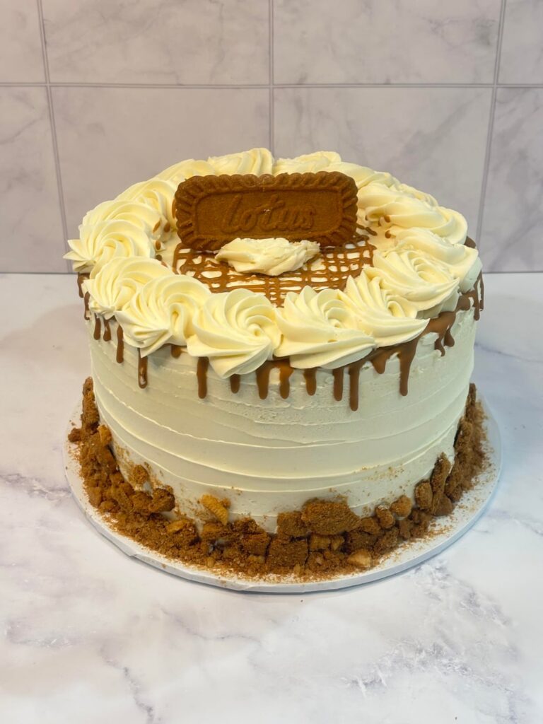 Biscoff Crunch Cake😍