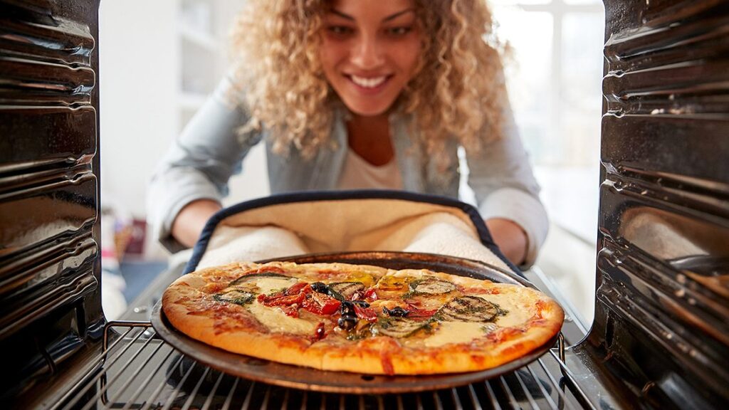 Retail Pizza Heats Up at Home