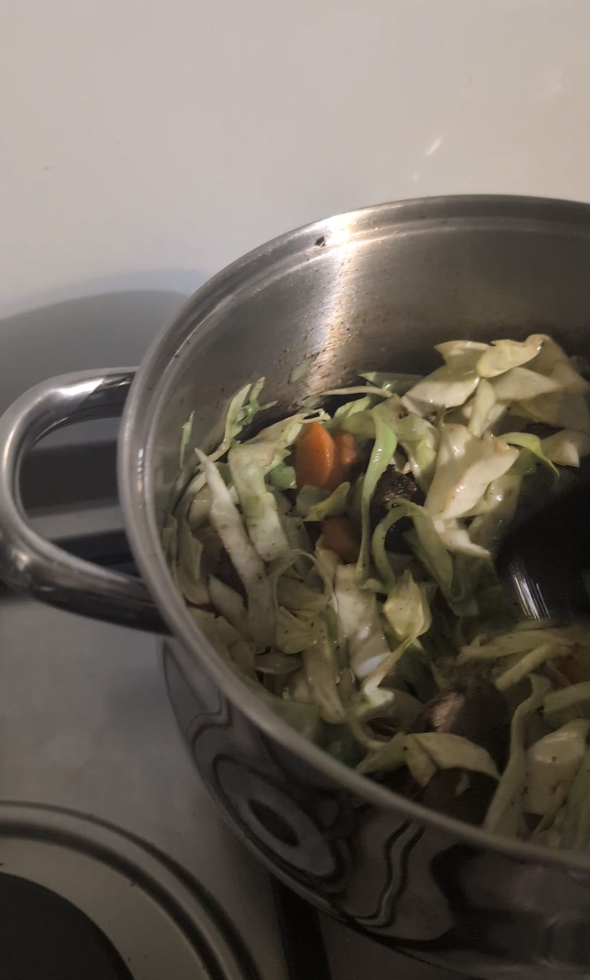 Hannah Rees tries to make Brooklyn Beckham's 'Scouse soup'