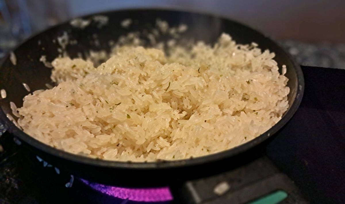 Picture of rice toasting in a pan