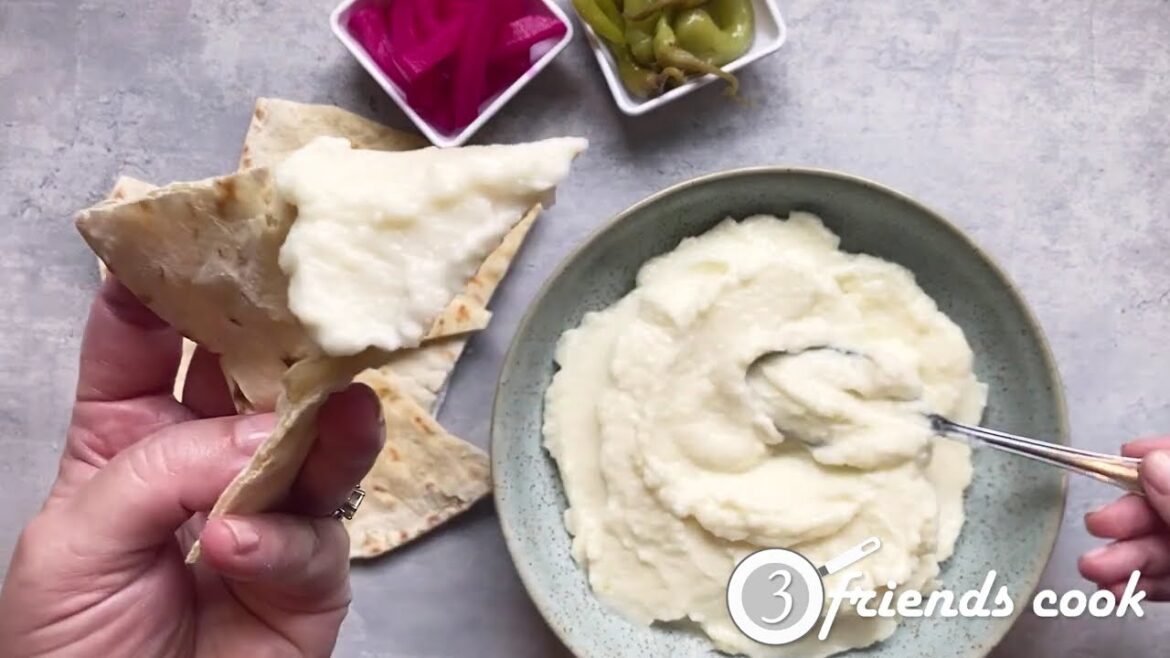 AUTHENTIC LEBANESE TOUM RECIPE | LEBANESE GARLIC SAUCE