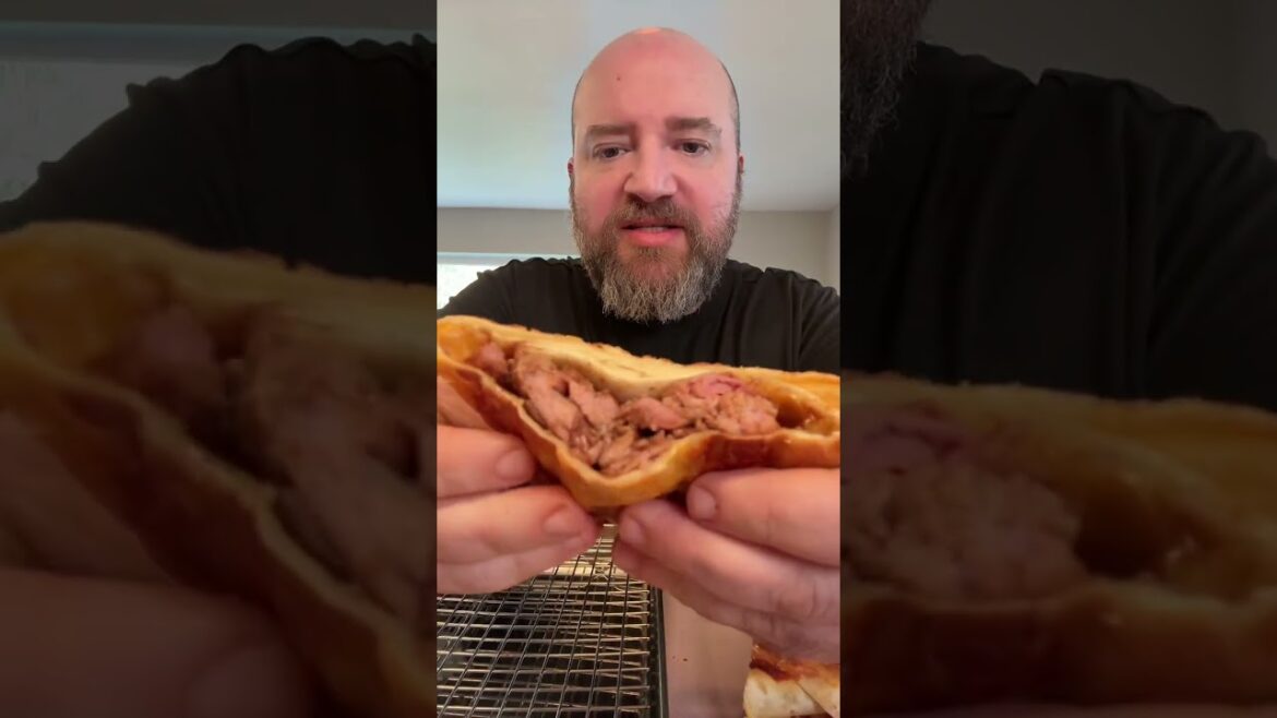 #snack #pulledpork #bbq #sandwich #kitchengadget