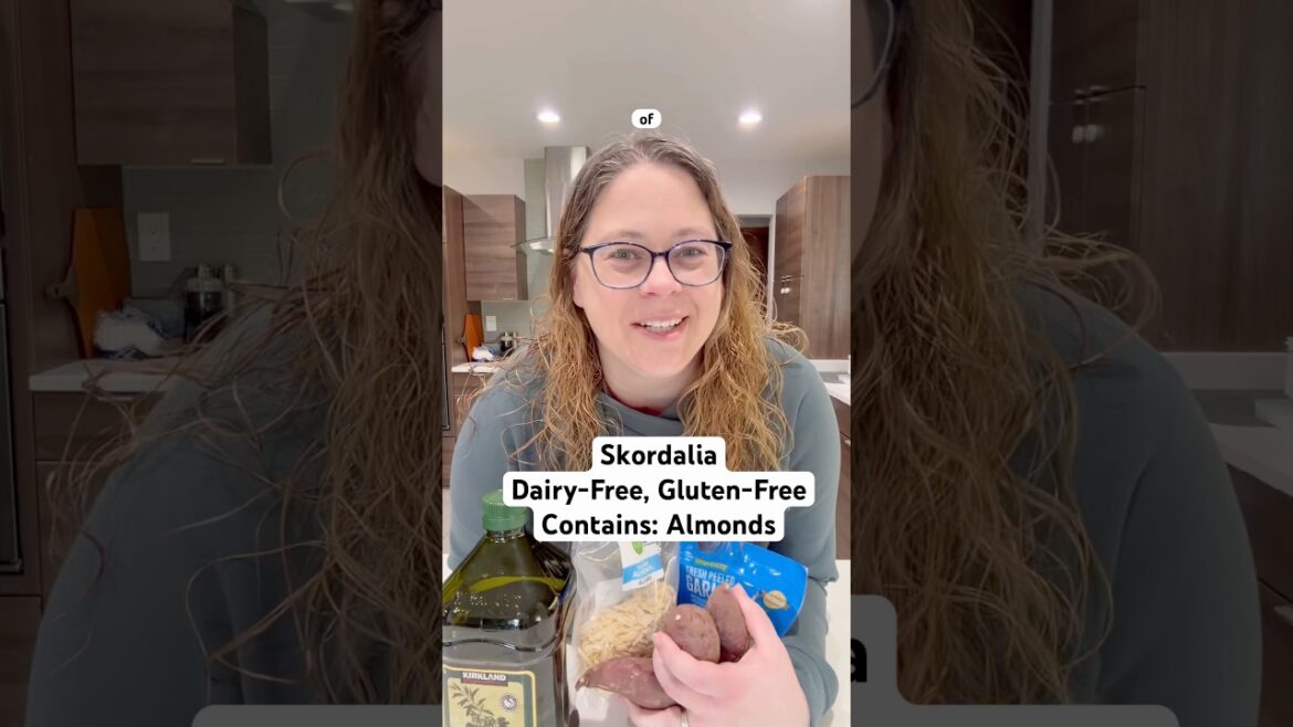 Making Skordalia: Greek Almond dip #dairyfree #glutenfree #Vegan | Happily Ever Allergy