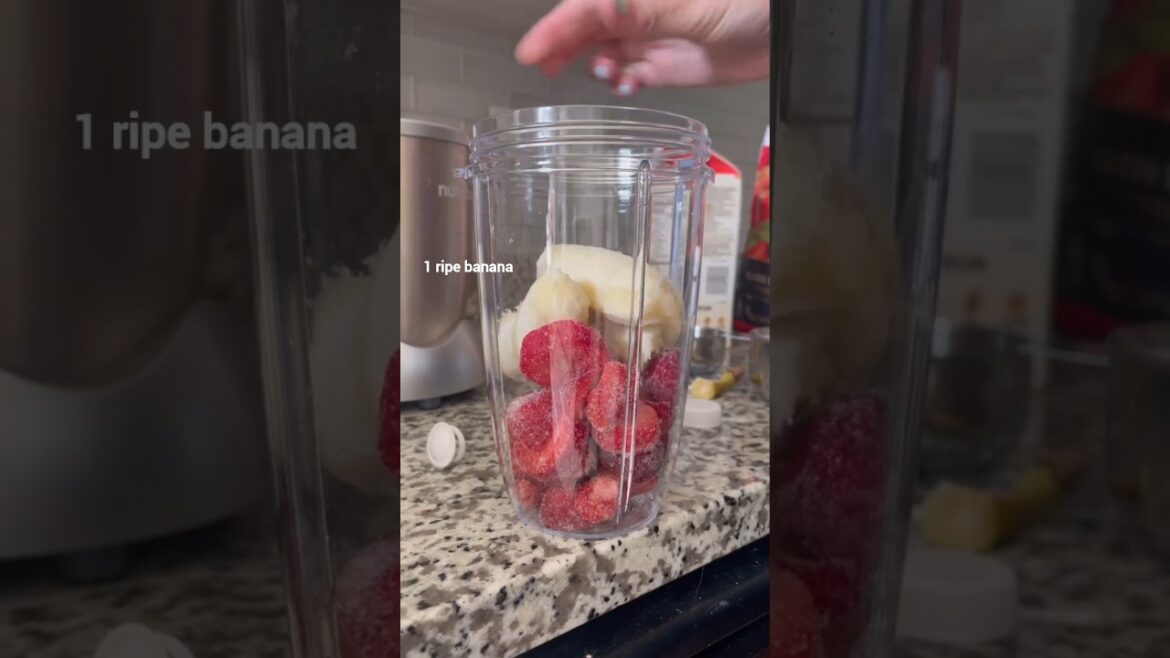 Banana strawberry smoothie that stop craving !