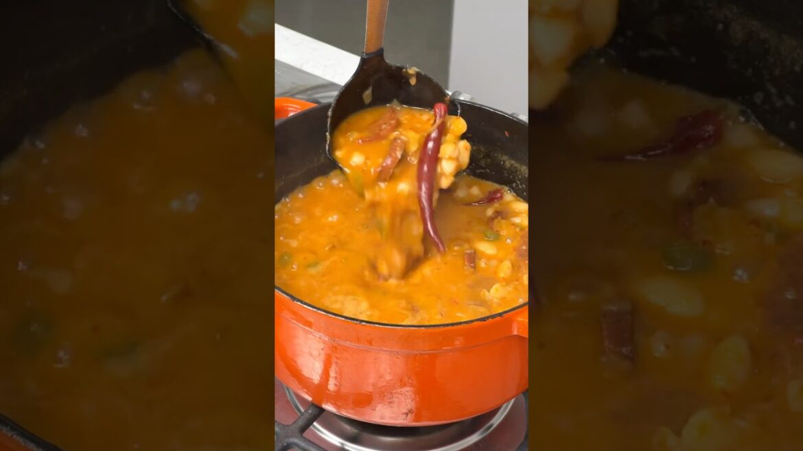 Vegan sucuklu kuru fasulye, tereyağlı pilav ve cacık - tüm püf noktalarıyla