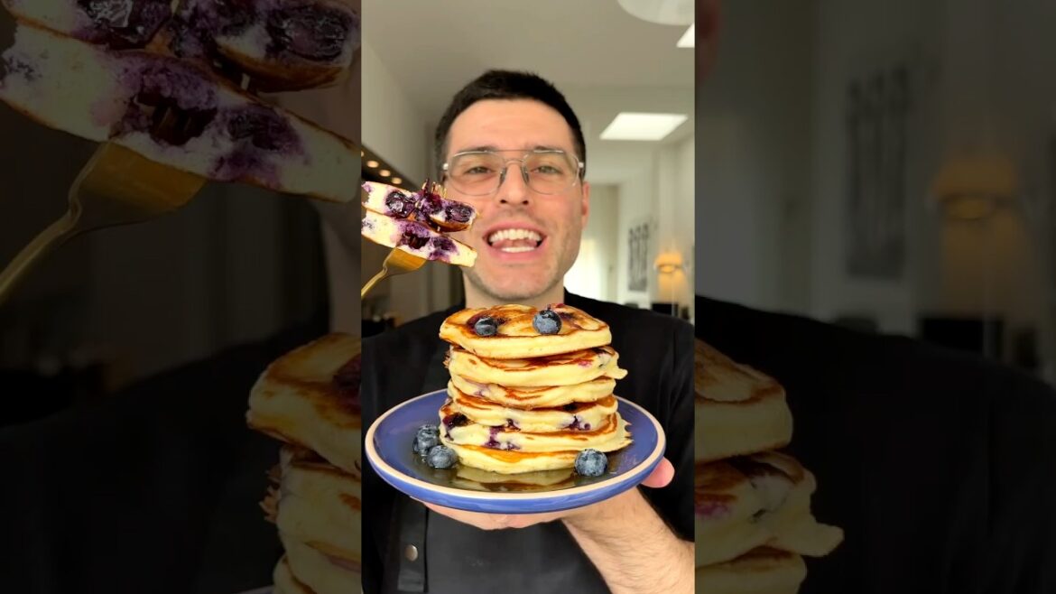 Blueberry Pancakes with Greek Yogurt