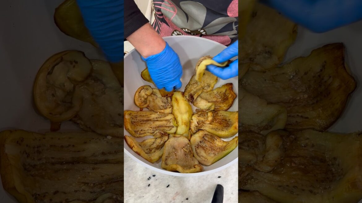 Maqluba Makloubeh recipe #Recipe #Food #FYP #EasyRecipe #Rice #ArabicFood #Delicious #Yummy #chicken