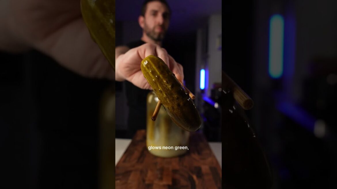 Barrel Pickles — Eastern European Lacto-Fermentation (No Vinegar)