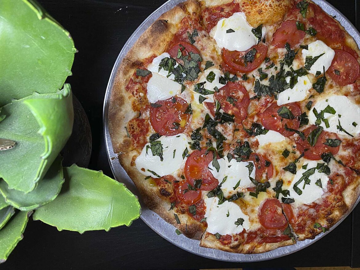 Volare Italian Restaurant near Olmos Park scores high with cheese pizza Volare Italian Restaurant near Olmos Park scores high with cheese pizza