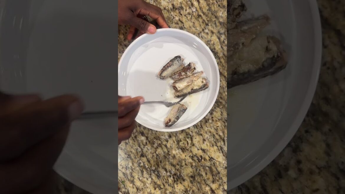 Simple Sardine Salad | Quick High-Protein Healthy Meal #healthysalad