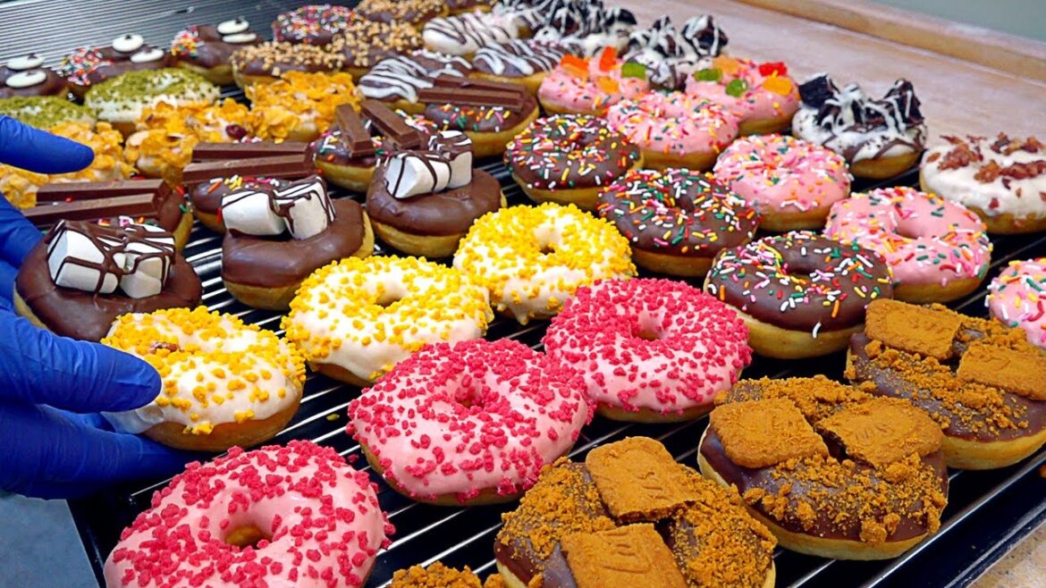 Sold out every day! Amazing Donut Master Making American style Donuts - Korean street food