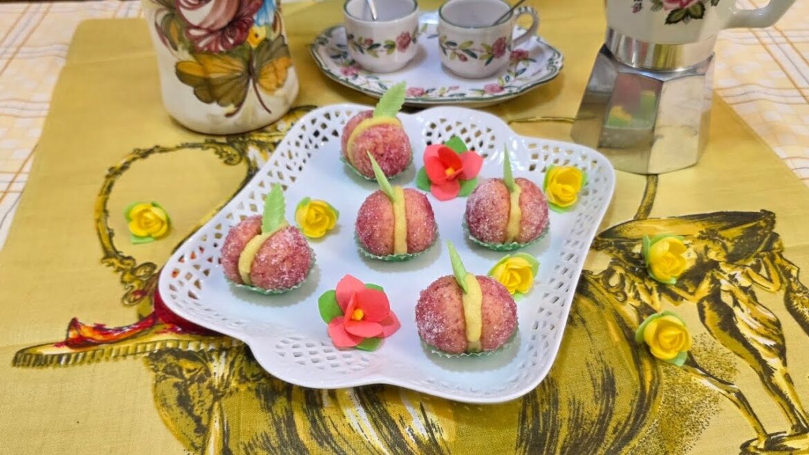 PESCHE RIPIENE di CREMA PASTICCERA PESCHE RIPIENE di CREMA PASTICCERA