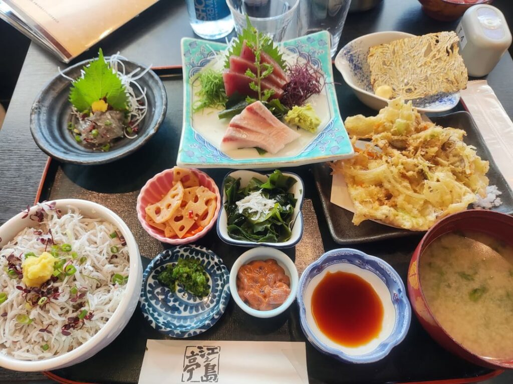 Shirasu set at Enoshima-tei, Enoshima