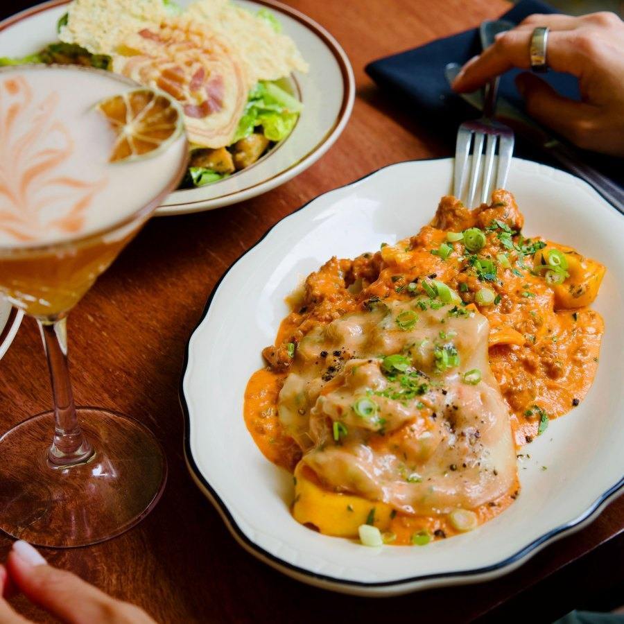 Eat Pasta in Montreal