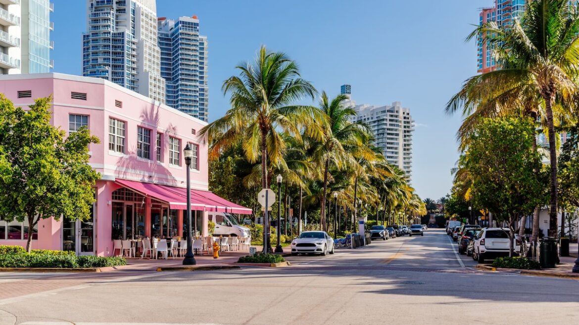 10 Restaurants Worth Dressing Up For