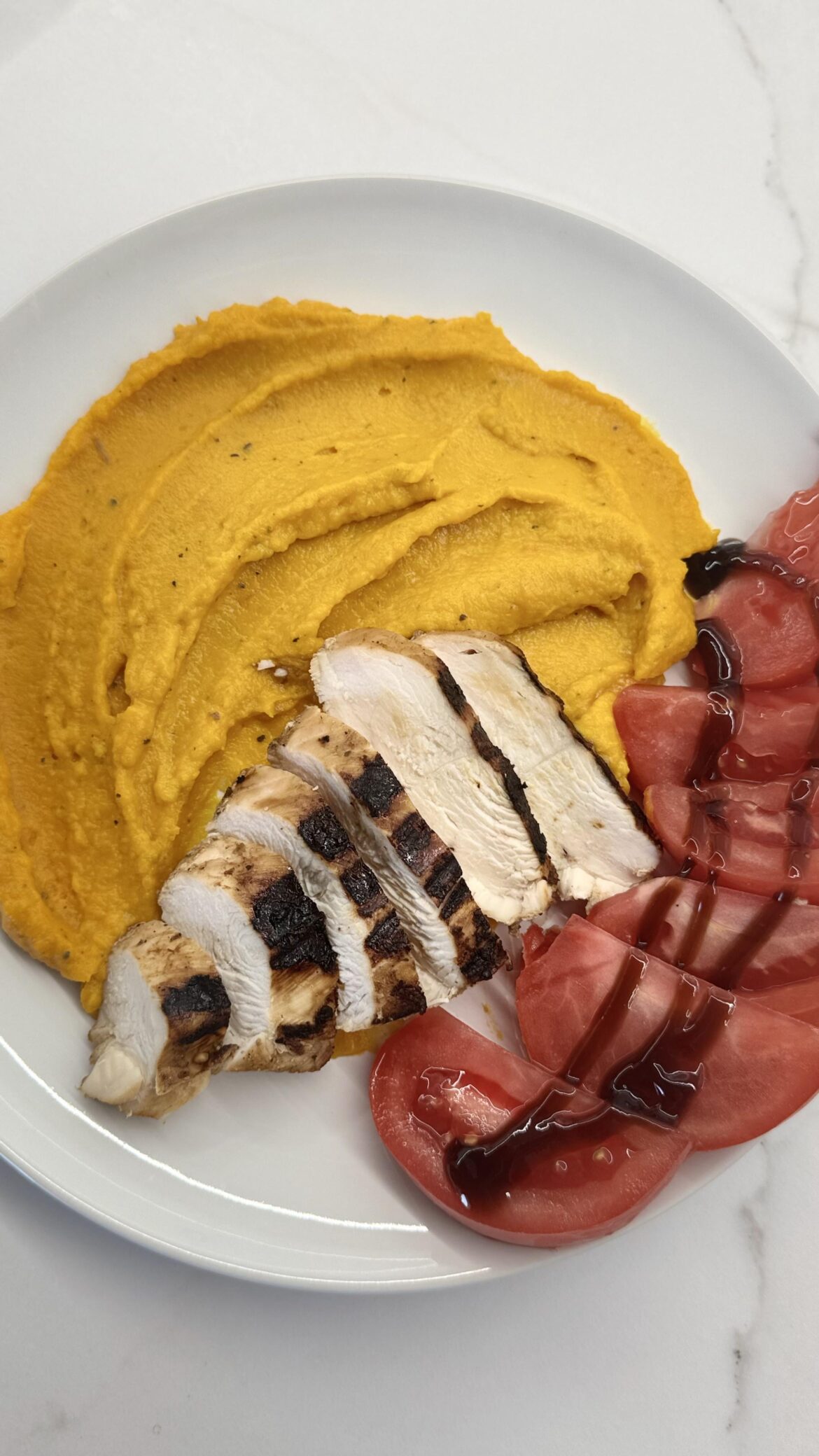 ~320 cals & 40g protein 🤤