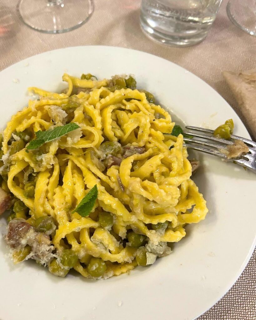 “Reginelle” in Rome (Pro Loco Centocelle)