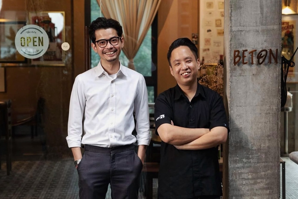 Beton Dining’s co-founders Benny Aun (left) and Chef Jeff Ong (right). — Picture courtesy of Beton Dining