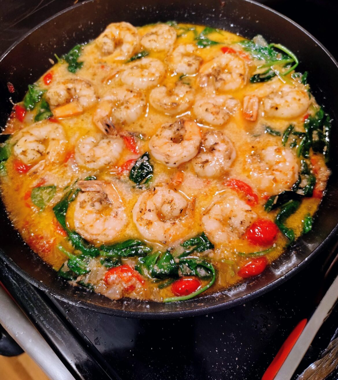 [Homemade] Sauteed Shrimp in a garlic, butter, parmesan cheese, wine sauce with cherry tomatoes and spinach