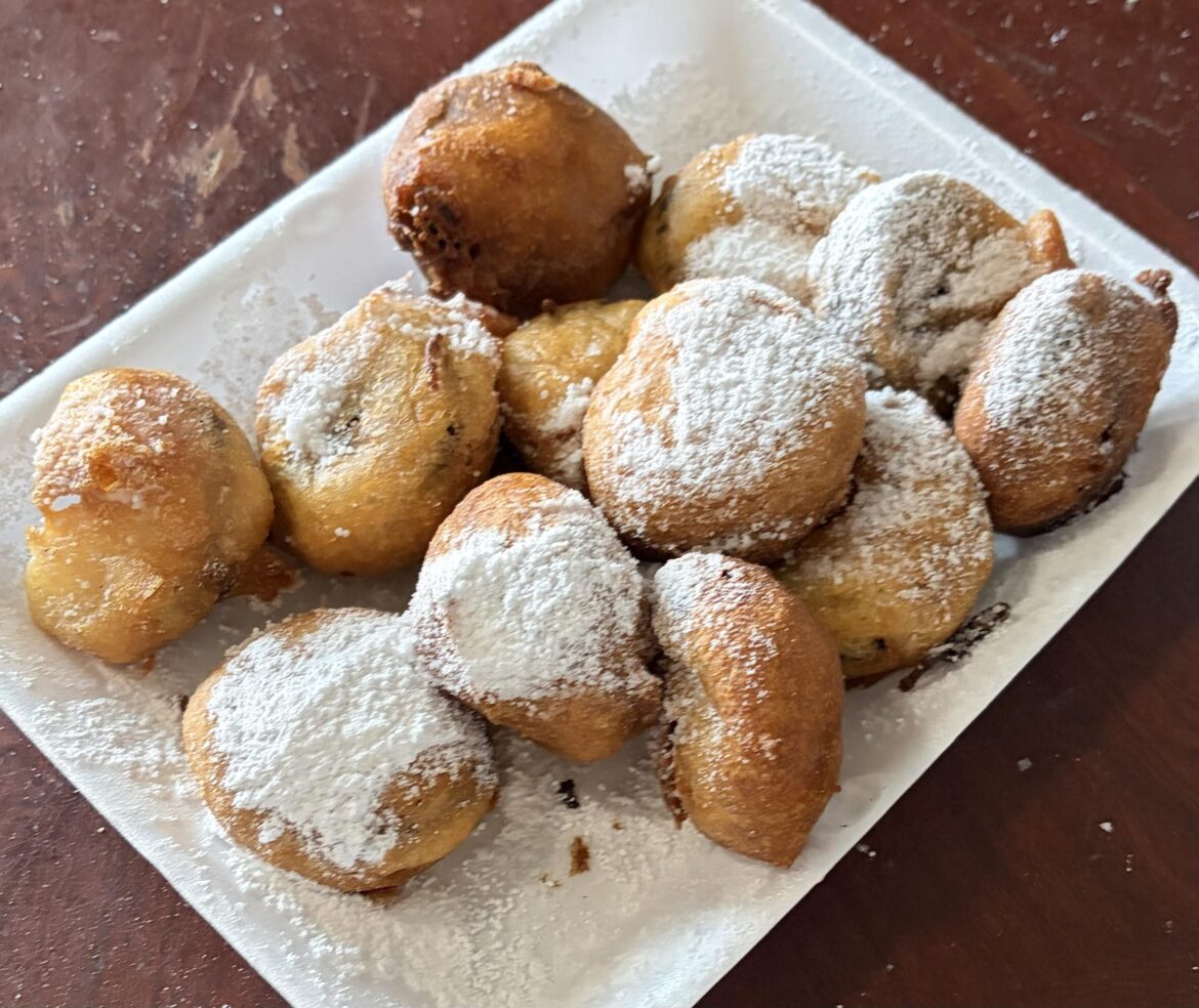 Made some fried Oreos for the first time, how do they look? :>
