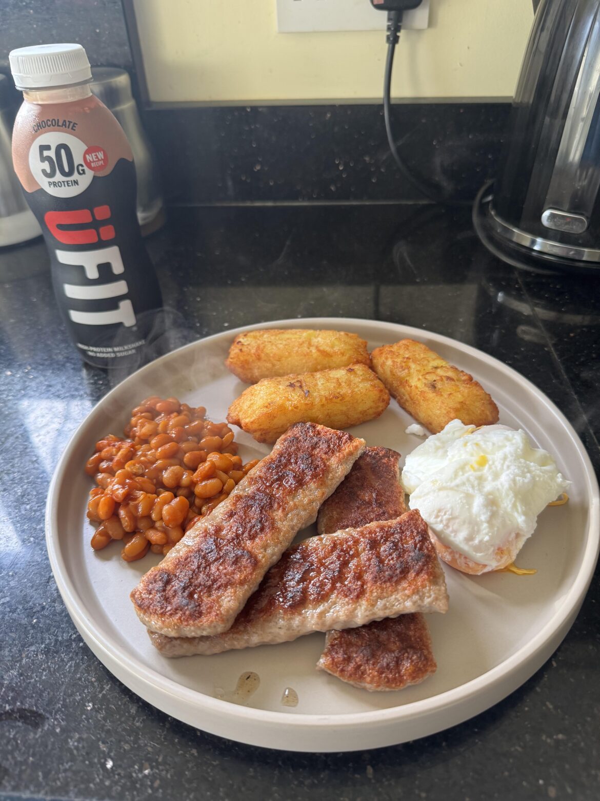 Breakfast. First time having chilli beans, decent.