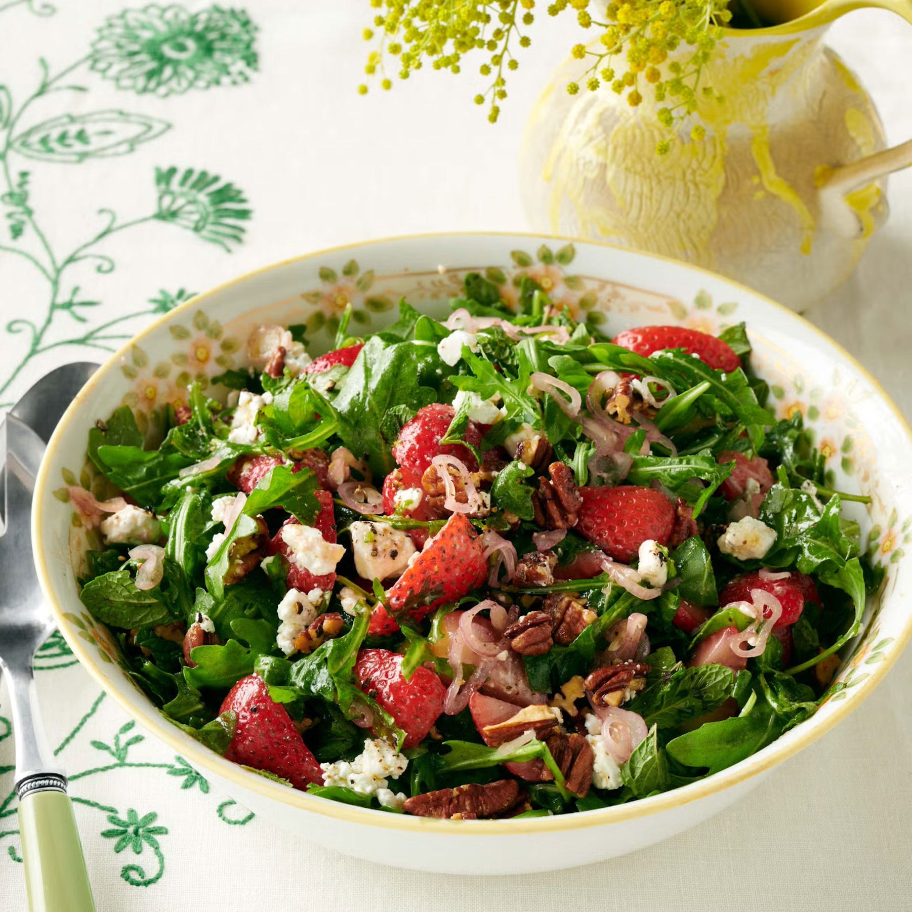 strawberry arugula salad